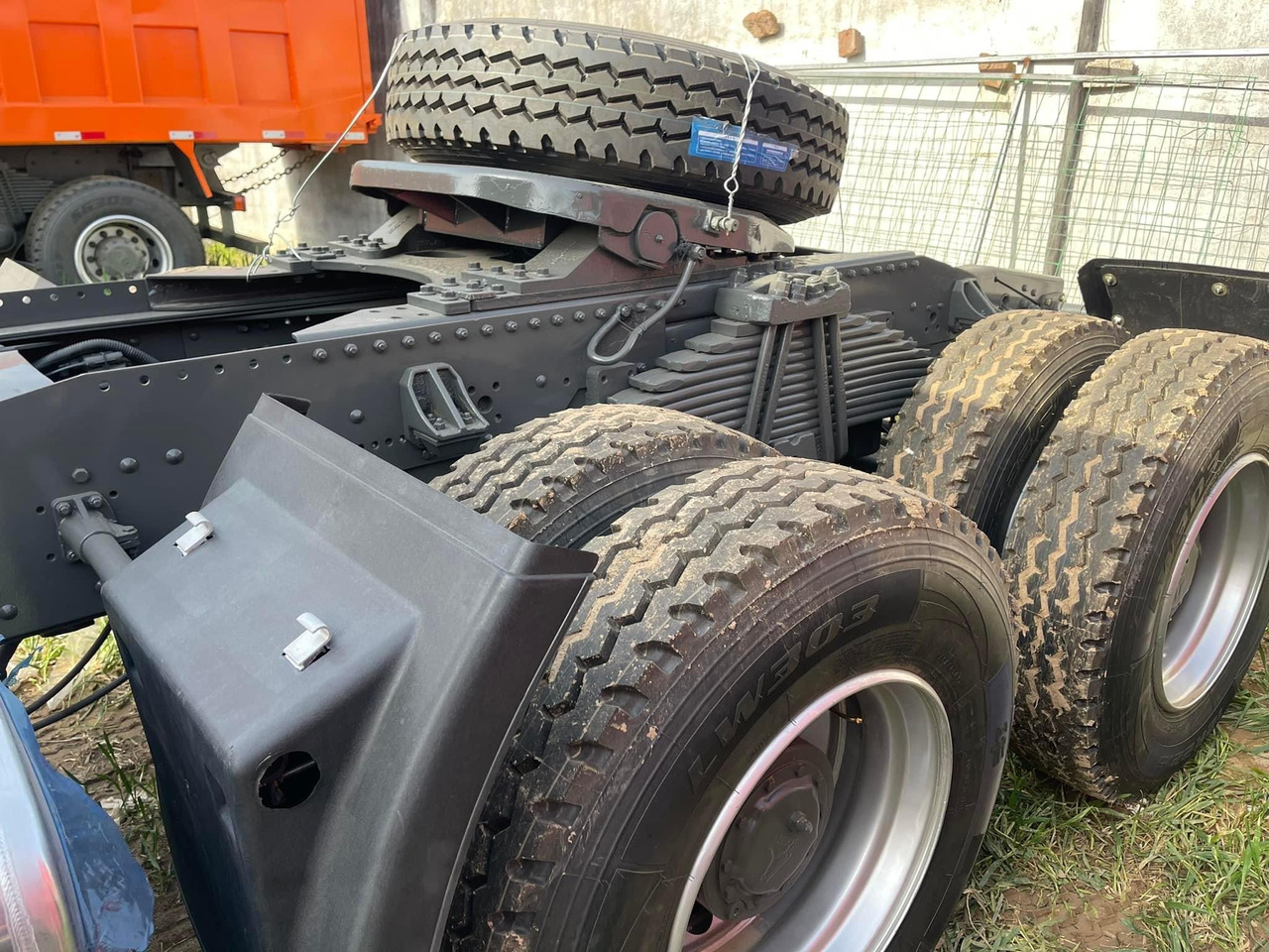 SINOTRUK HOWO 371 CLICK HERE FOR DISCOUNT - Тягач: фото 4 SINOTRUK HOWO 371 CLICK HERE FOR DISCOUNT - Тягач: фото 4