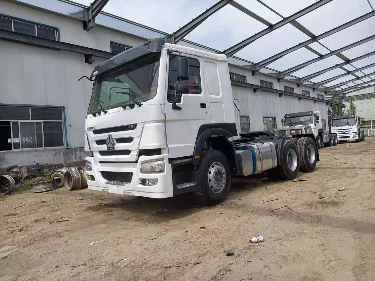 SINOTRUK HOWO 371 CLICK HERE FOR DISCOUNT - Тягач: фото 1 SINOTRUK HOWO 371 CLICK HERE FOR DISCOUNT - Тягач: фото 1