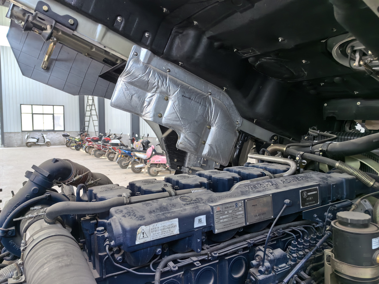 Shacman 340HP H3000 6x4 Tractor Click for Discount - Тягач: фото 4 Shacman 340HP H3000 6x4 Tractor Click for Discount - Тягач: фото 4