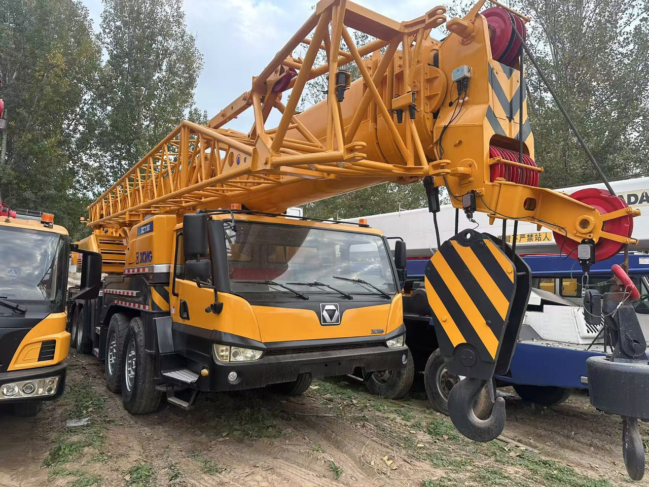 XCMG Crane XCT80 - Вседорожный кран: фото 1 XCMG Crane XCT80 - Вседорожный кран: фото 1