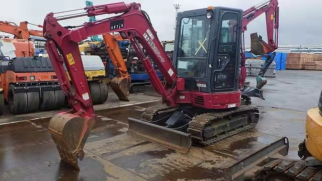 YANMAR VIO30 - Мини-экскаватор: фото 4 YANMAR VIO30 - Мини-экскаватор: фото 4