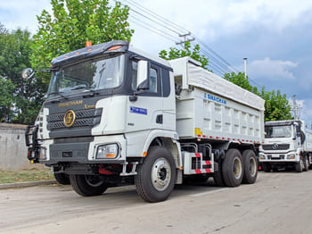 SHACMAN Shacman F3000 6x4 Tractor Truck for Sale in Zambia - Самосвал: фото 3 SHACMAN Shacman F3000 6x4 Tractor Truck for Sale in Zambia - Самосвал: фото 3
