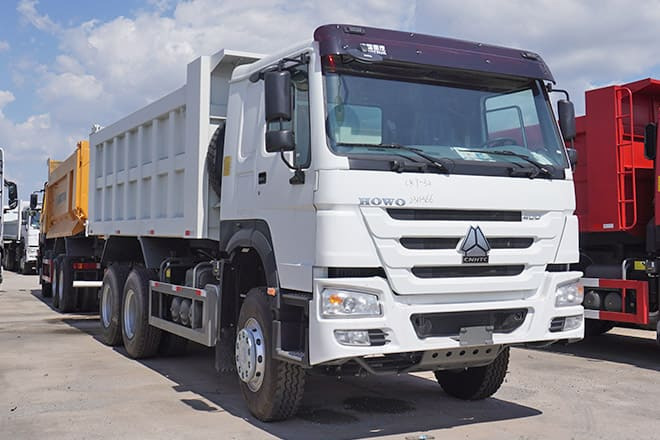SINOTRUK Howo 6x4 New Tipper Trucks for Sale in Mauritania - Самосвал: фото 3 SINOTRUK Howo 6x4 New Tipper Trucks for Sale in Mauritania - Самосвал: фото 3