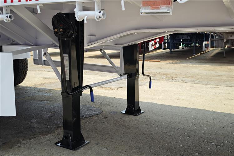 TITAN 4 Axle Livestock Truck Trailer for Sale In Guam - Полуприцеп для перевозки животных: фото 4 TITAN 4 Axle Livestock Truck Trailer for Sale In Guam - Полуприцеп для перевозки животных: фото 4