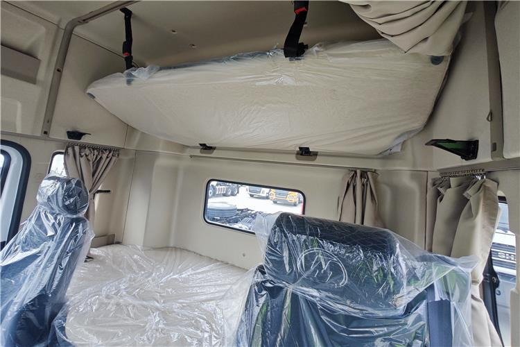 SHACMAN Used Shaman X3000 Truck Head for Sale In Zambia - Тягач: фото 3 SHACMAN Used Shaman X3000 Truck Head for Sale In Zambia - Тягач: фото 3