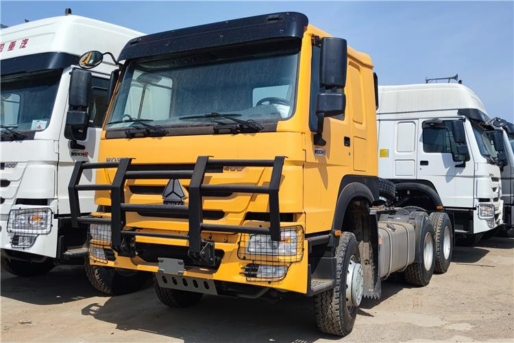 SINOTRUK CNHTC Howo Truck Tractor 400 HP 10 Wheeler for Sale In Malawi - Тягач: фото 4 SINOTRUK CNHTC Howo Truck Tractor 400 HP 10 Wheeler for Sale In Malawi - Тягач: фото 4