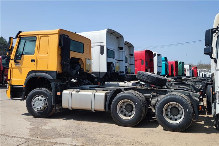 SINOTRUK CNHTC Howo Truck Tractor 400 HP 10 Wheeler for Sale In Malawi - Тягач: фото 2 SINOTRUK CNHTC Howo Truck Tractor 400 HP 10 Wheeler for Sale In Malawi - Тягач: фото 2