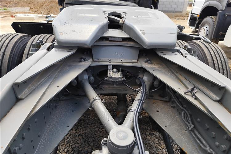 Sinotruk Used Sitrak Tractor Truck 6x4 for Sale In Uganda - Тягач: фото 3 Sinotruk Used Sitrak Tractor Truck 6x4 for Sale In Uganda - Тягач: фото 3