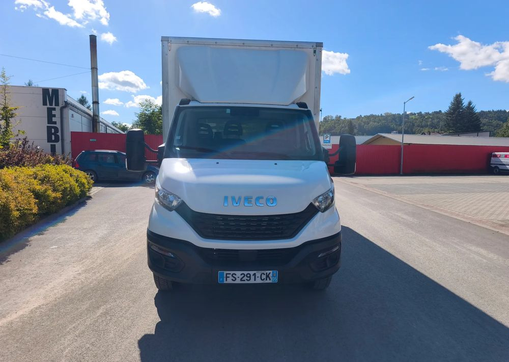 Iveco DAILY 70C18 KONTENER 5,5M obsługa silnika nowy rozrząd - Грузовик с закрытым кузовом: фото 3 Iveco DAILY 70C18 KONTENER 5,5M obsługa silnika nowy rozrząd - Грузовик с закрытым кузовом: фото 3