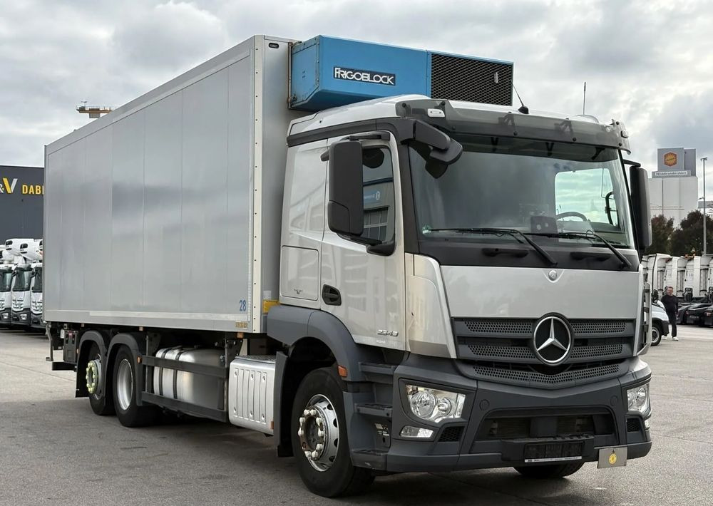 Mercedes-Benz Actros 2543 6x2 chłodnia izoterma 18 palet oś skrętna - Рефрижератор: фото 3 Mercedes-Benz Actros 2543 6x2 chłodnia izoterma 18 palet oś skrętna - Рефрижератор: фото 3