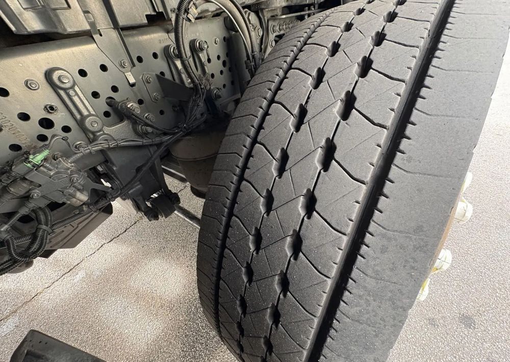 Рефрижератор Mercedes-Benz Actros 2543 6x2 chłodnia izoterma 18 palet oś skrętna: фото 16 Рефрижератор Mercedes-Benz Actros 2543 6x2 chłodnia izoterma 18 palet oś skrętna: фото 16