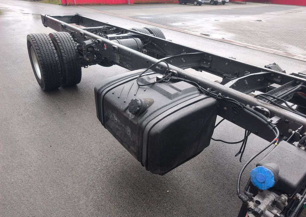 Renault Midlum 220.14 220.16 rama do zabudowy poduszka - Грузовик-шасси: фото 5 Renault Midlum 220.14 220.16 rama do zabudowy poduszka - Грузовик-шасси: фото 5