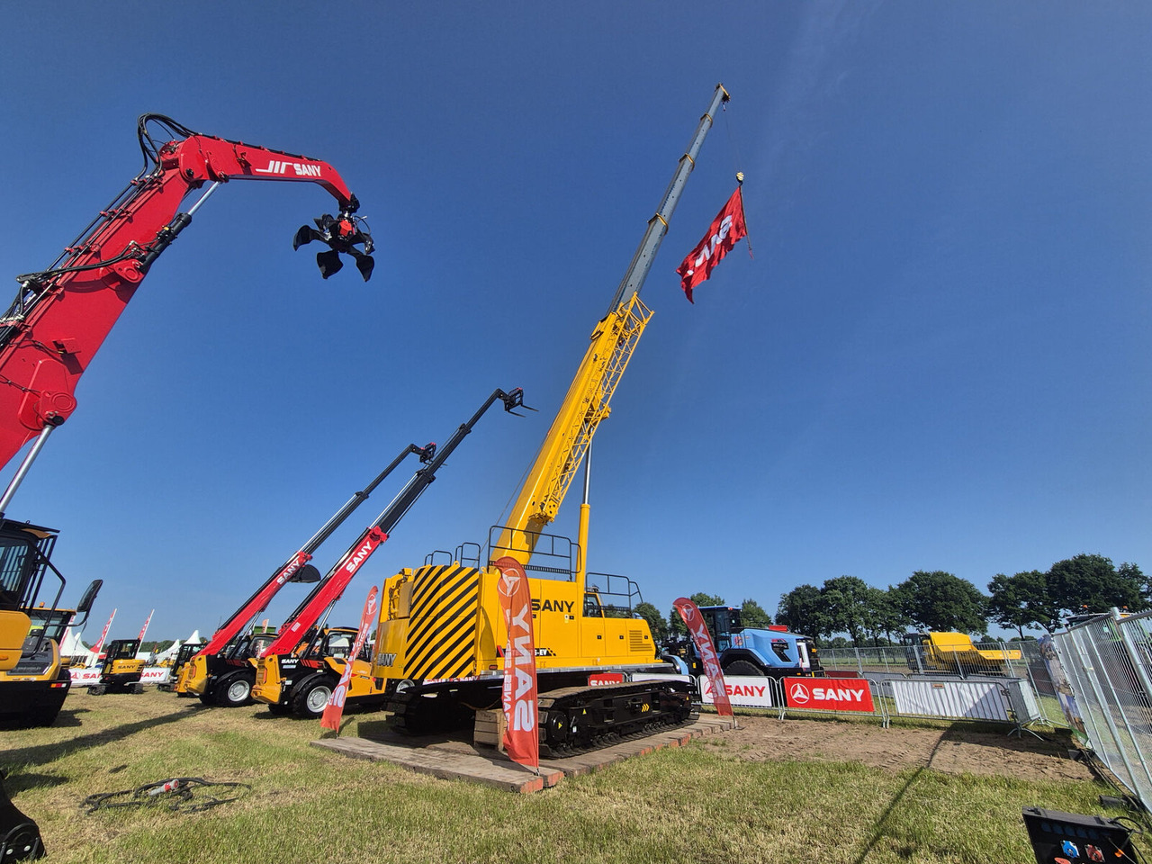 Sany SANY STB500T5-EV - Гусеничный кран: фото 3 Sany SANY STB500T5-EV - Гусеничный кран: фото 3