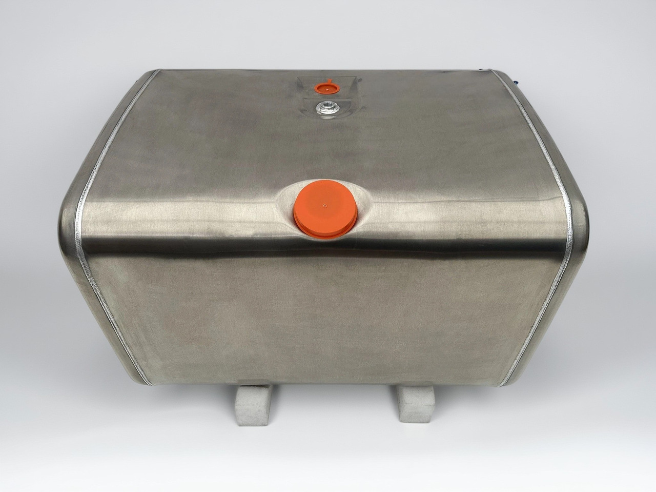 SCANIA - Топливный бак: фото 1 SCANIA - Топливный бак: фото 1