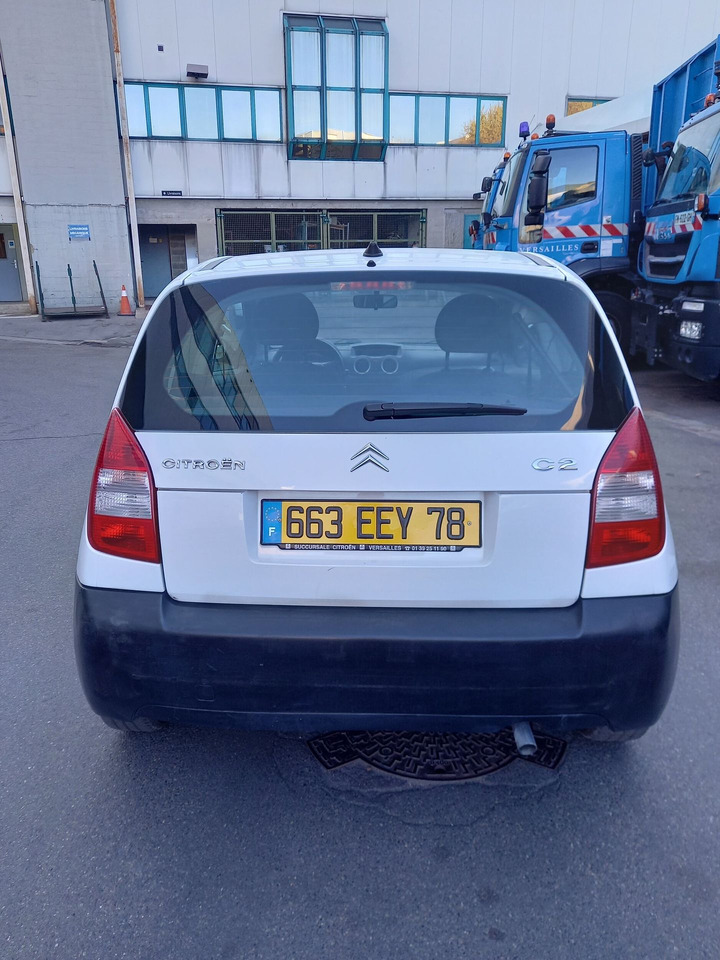 CITROEN C2 -Berline commerciale essence - 3 portes - 2 places - autoradio - BV 5 - 4CV - Carrosserie : Légères griffes sur bas de caisse côté droit (Voir photo) - Leger décalage aile avant gauche (Vo - Легковой автомобиль: фото 5 CITROEN C2 -Berline commerciale essence - 3 portes - 2 places - autoradio - BV 5 - 4CV - Carrosserie : Légères griffes sur bas de caisse côté droit (Voir photo) - Leger décalage aile avant gauche (Vo - Легковой автомобиль: фото 5