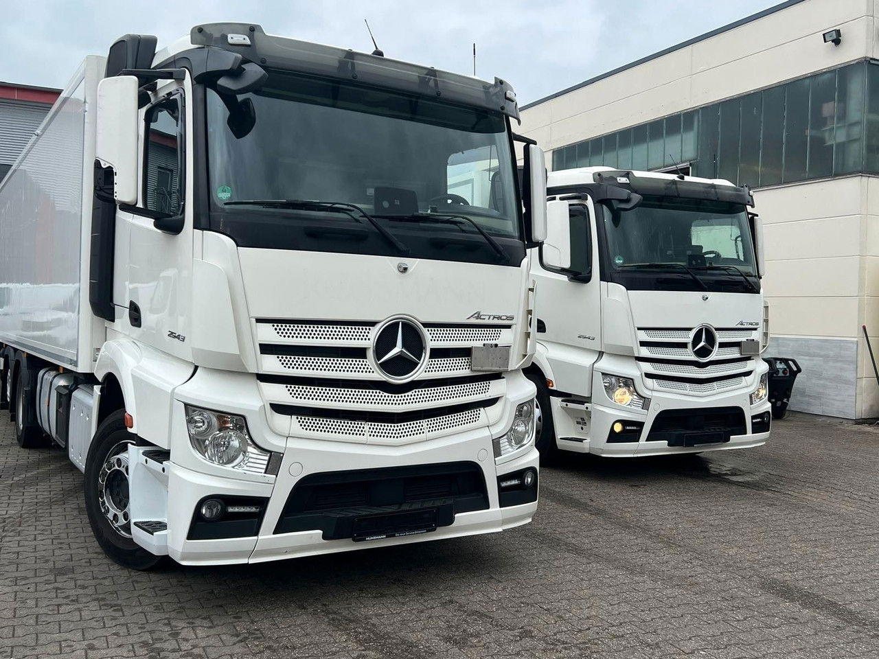 Грузовик с закрытым кузовом Mercedes-Benz Actros 2543 Komplettzug Voll-Luft - Lange Koffer: фото 7