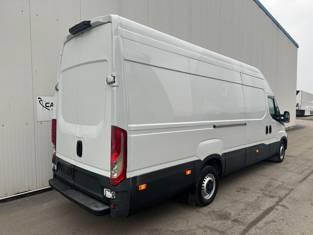 Iveco Daily 35S14 HiMatic L4H3 Maxi - Цельнометаллический фургон: фото 4 Iveco Daily 35S14 HiMatic L4H3 Maxi - Цельнометаллический фургон: фото 4