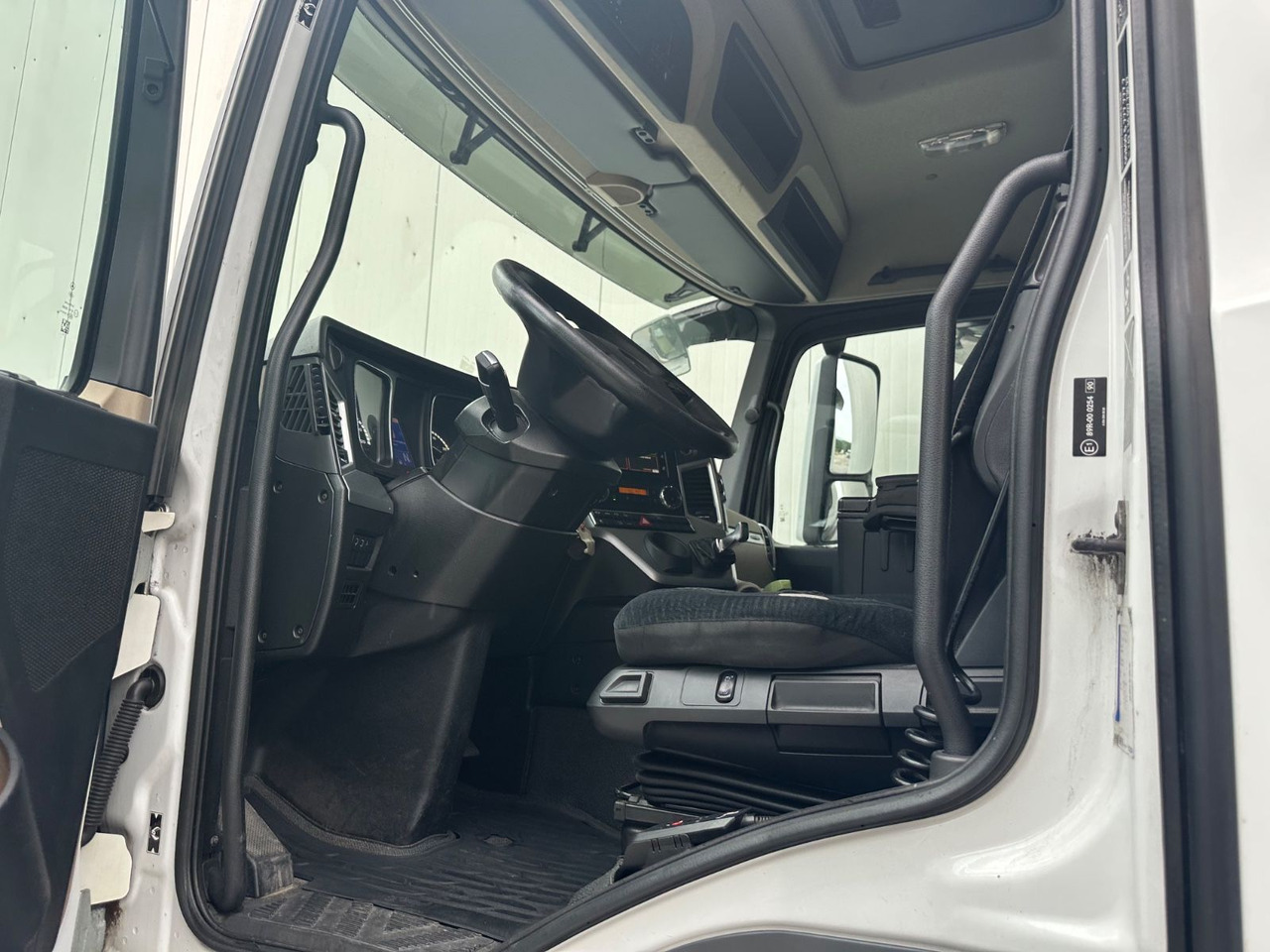 Грузовик-контейнеровоз/ Сменный кузов Mercedes-Benz Actros 1946: фото 8