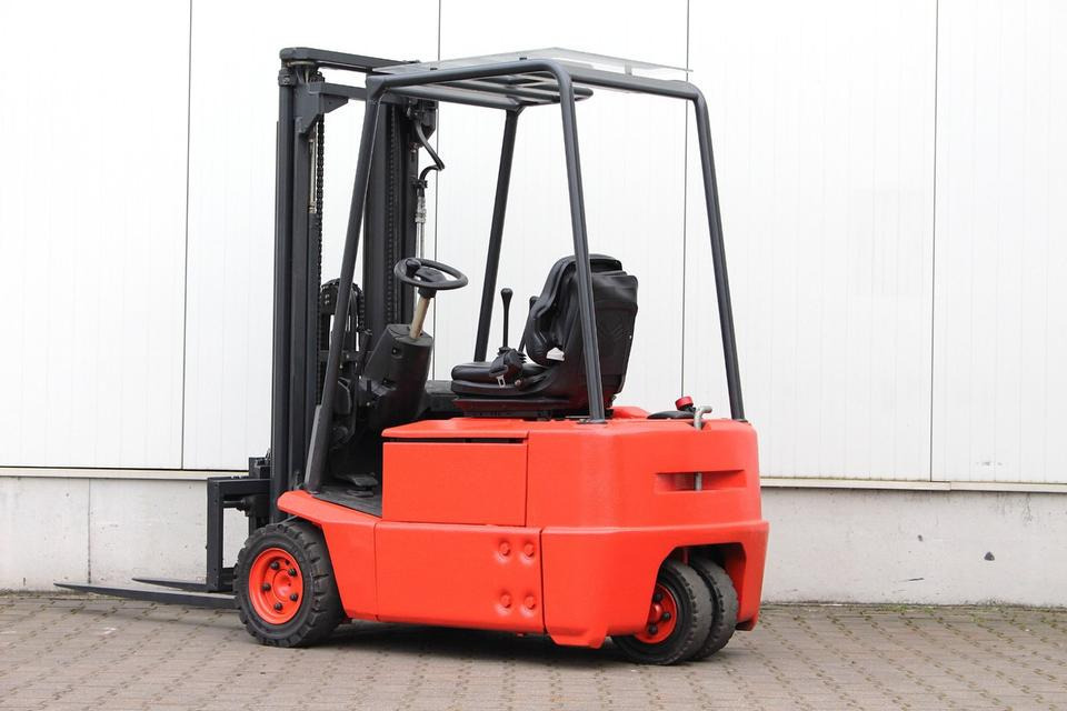 LINDE E15Z-02 Triplex 4,7m - Электропогрузчик: фото 3 LINDE E15Z-02 Triplex 4,7m - Электропогрузчик: фото 3