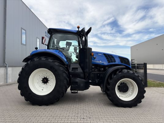 NEW HOLLAND New Holland T8.350 PLMi Genesis - Трактор: фото 2 NEW HOLLAND New Holland T8.350 PLMi Genesis - Трактор: фото 2