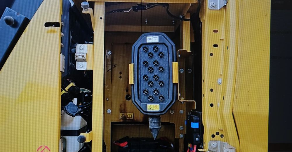 Caterpillar cat 320 - Гусеничный экскаватор: фото 4 Caterpillar cat 320 - Гусеничный экскаватор: фото 4