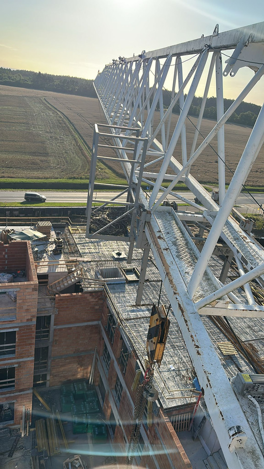 Liebherr 130 EC-B6 FR.Tronic - Башенный кран: фото 5 Liebherr 130 EC-B6 FR.Tronic - Башенный кран: фото 5