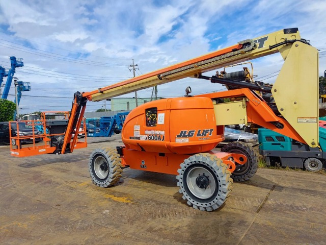 JLG 600AJN - Коленчатый подъемник: фото 3 JLG 600AJN - Коленчатый подъемник: фото 3
