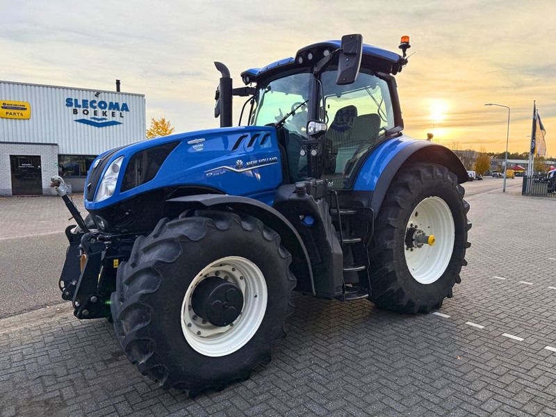New Holland T7.275HD AC Stage V New Gen - Трактор: фото 1 New Holland T7.275HD AC Stage V New Gen - Трактор: фото 1