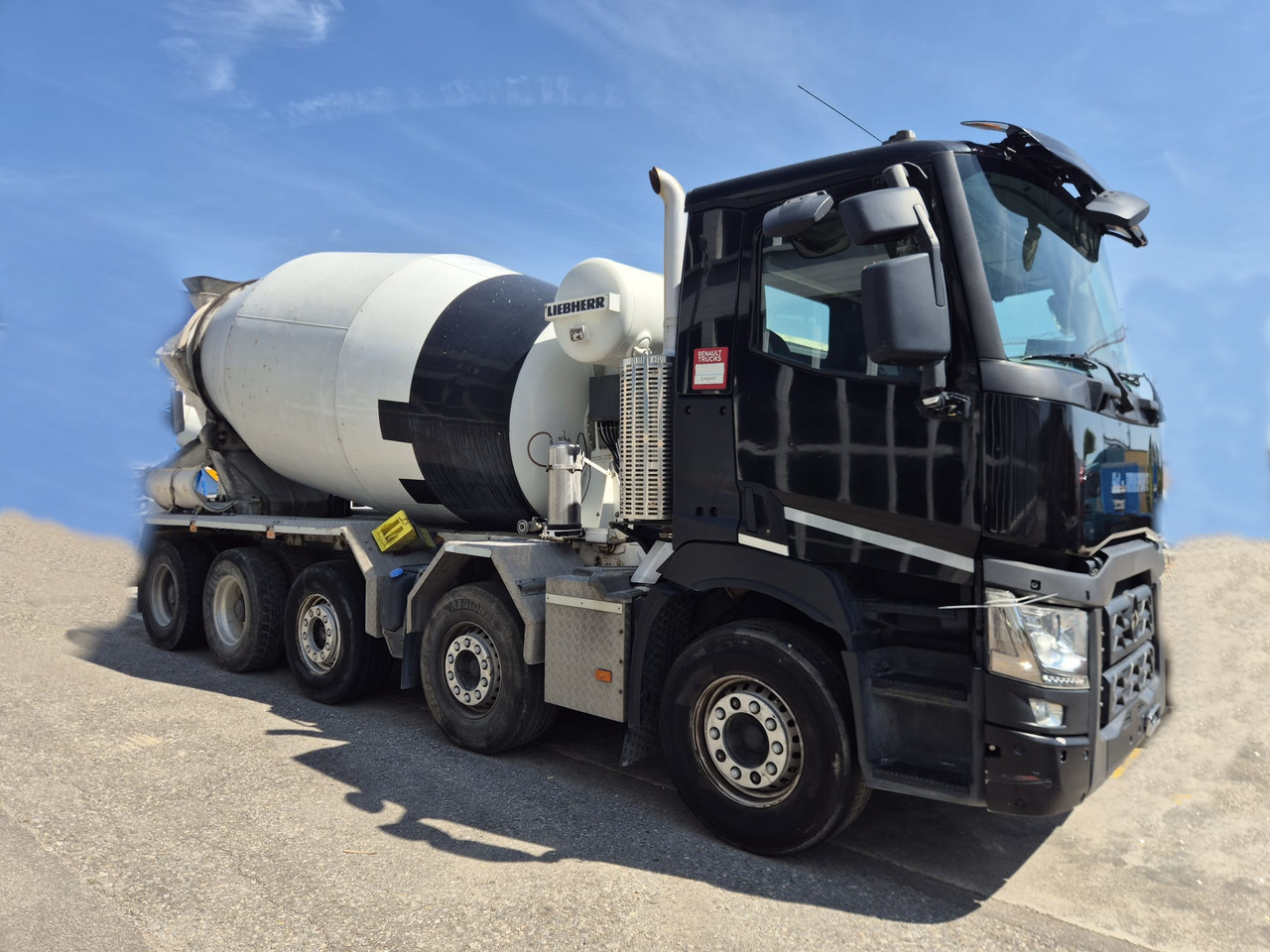 RENAULT C520 10x4 Betonmischer Liebherr  10 m3 - Автобетоносмеситель: фото 1 RENAULT C520 10x4 Betonmischer Liebherr  10 m3 - Автобетоносмеситель: фото 1