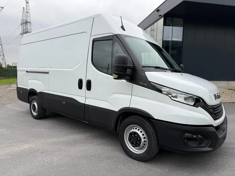 Iveco Daily 35-140 *L2H2*DISPO DE STOCK*Airco*Cruise control - Цельнометаллический фургон: фото 2 Iveco Daily 35-140 *L2H2*DISPO DE STOCK*Airco*Cruise control - Цельнометаллический фургон: фото 2