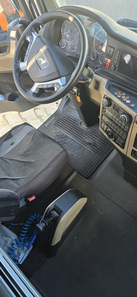 MAN TGX 18 500 - Тягач: фото 4 MAN TGX 18 500 - Тягач: фото 4