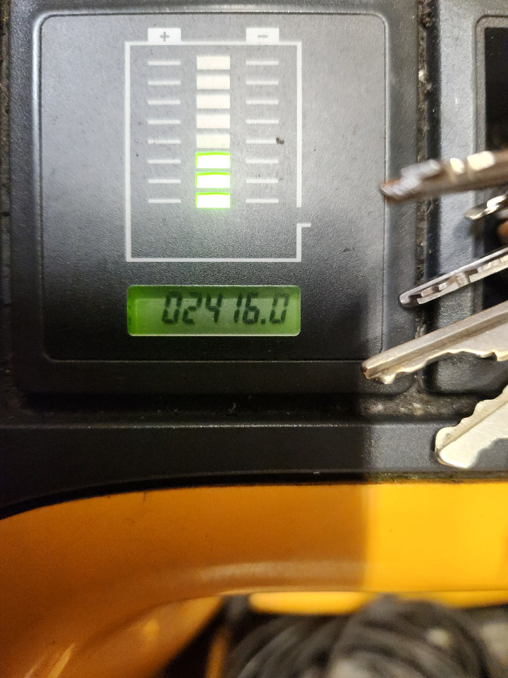 JUNGHEINRICH EJC110 250ZT - Штабелер: фото 2 JUNGHEINRICH EJC110 250ZT - Штабелер: фото 2