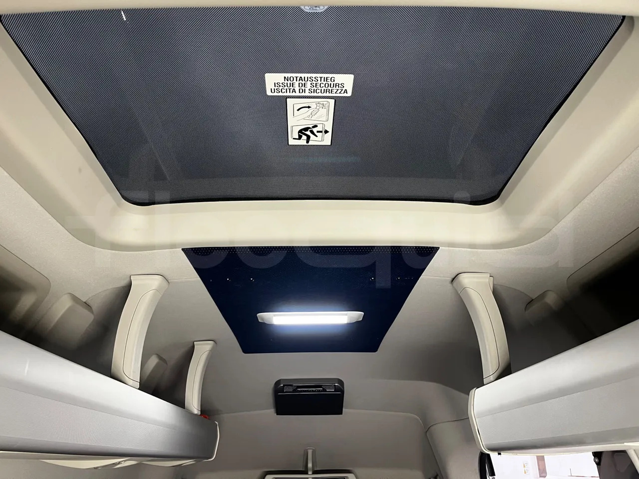 Микроавтобус, Пассажирский фургон Ford Transit: фото 24