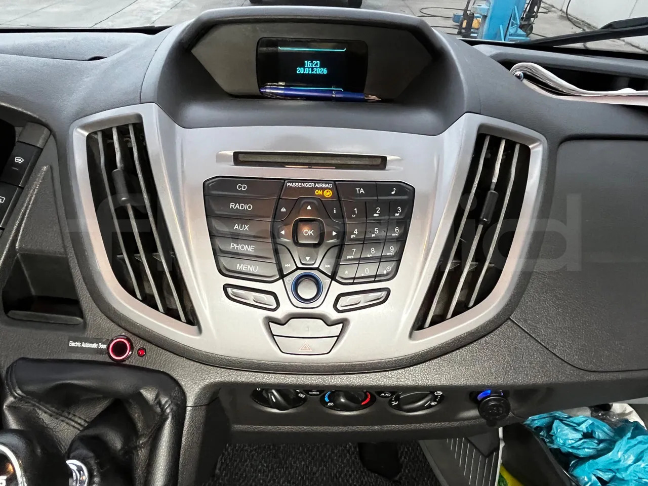 Микроавтобус, Пассажирский фургон Ford Transit: фото 20