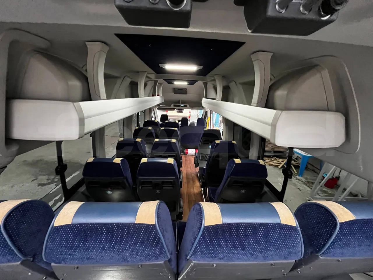 Микроавтобус, Пассажирский фургон Ford Transit: фото 29