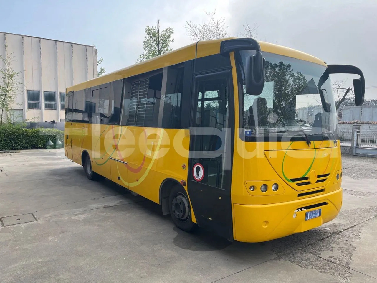 Iveco 100/E4 - Школьный автобус: фото 1 Iveco 100/E4 - Школьный автобус: фото 1