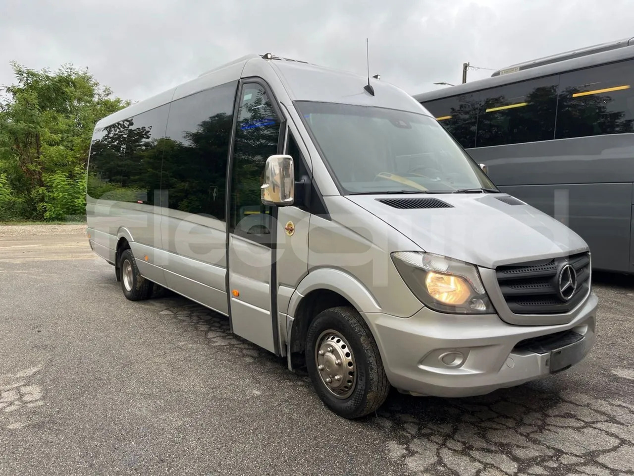 Mercedes-Benz Sprinter - Пригородный автобус: фото 1 Mercedes-Benz Sprinter - Пригородный автобус: фото 1