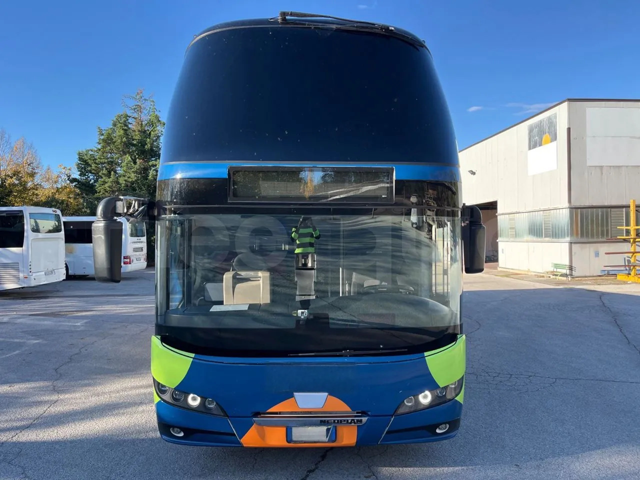 Neoplan Skyliner - Туристический автобус: фото 2 Neoplan Skyliner - Туристический автобус: фото 2