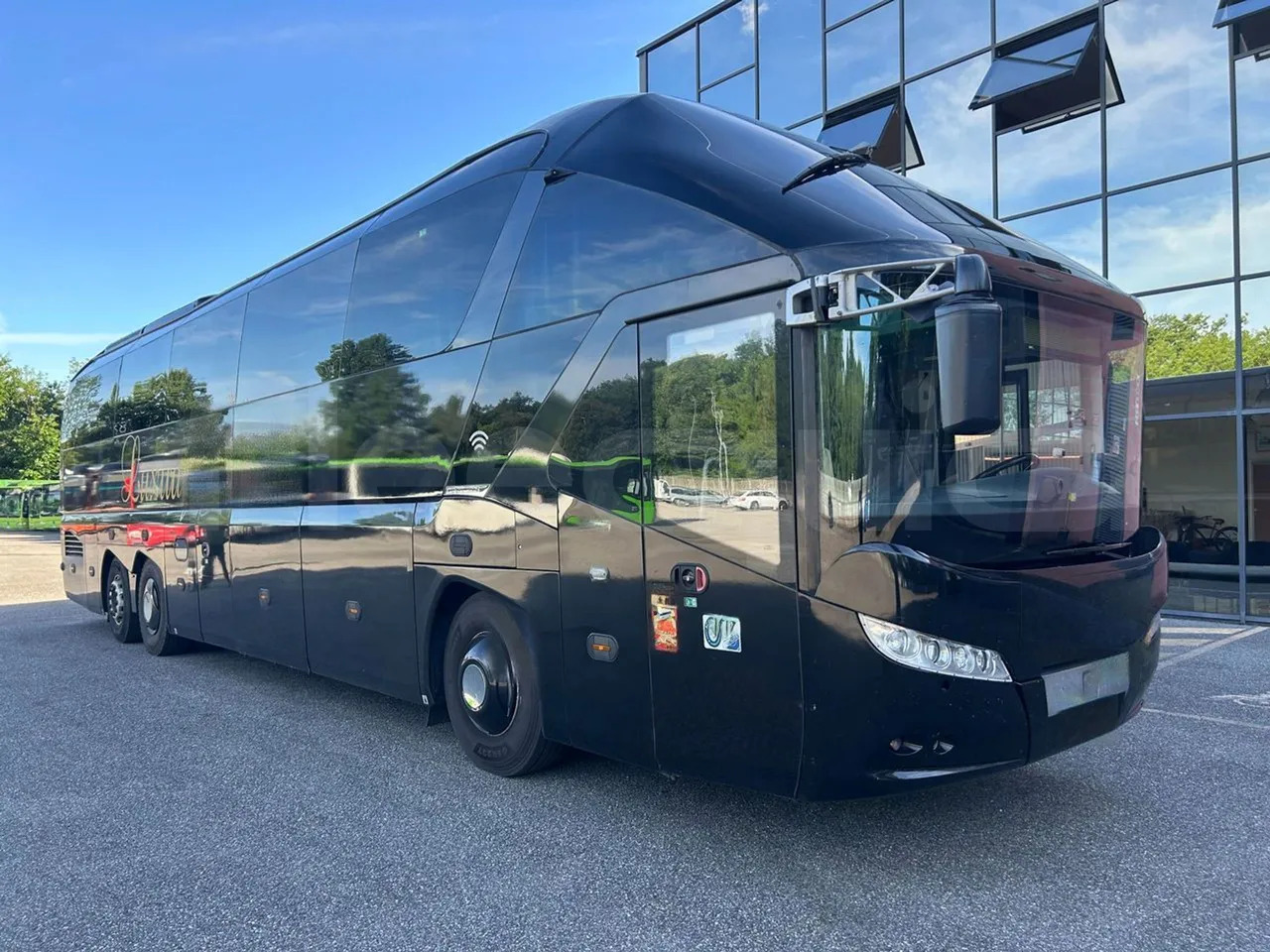 Neoplan Starliner - Туристический автобус: фото 1 Neoplan Starliner - Туристический автобус: фото 1