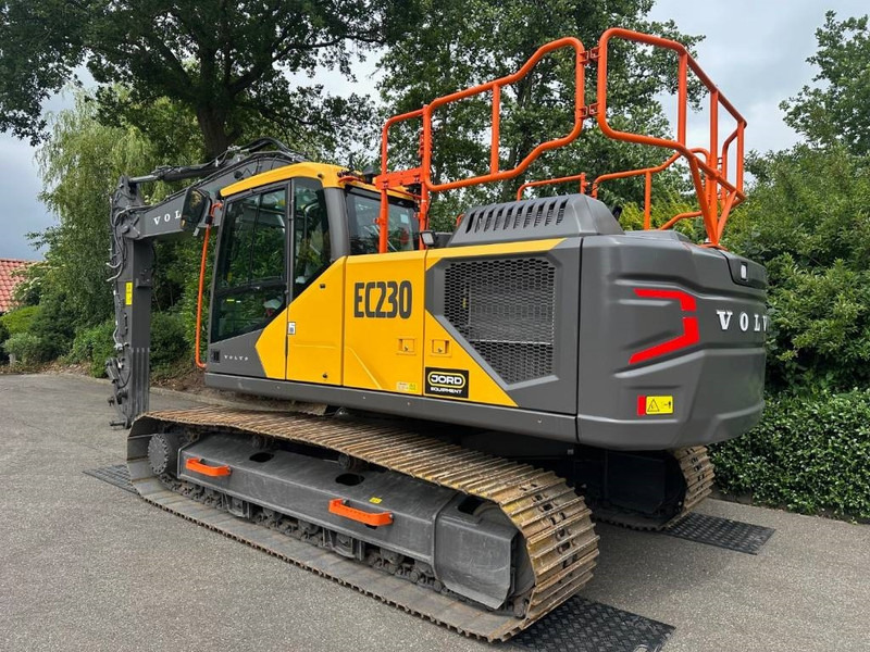 Volvo EC 230 - Гусеничный экскаватор: фото 1 Volvo EC 230 - Гусеничный экскаватор: фото 1