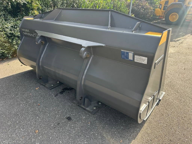 Volvo L90H bucket - Ковш для Строительной техники: фото 4 Volvo L90H bucket - Ковш для Строительной техники: фото 4