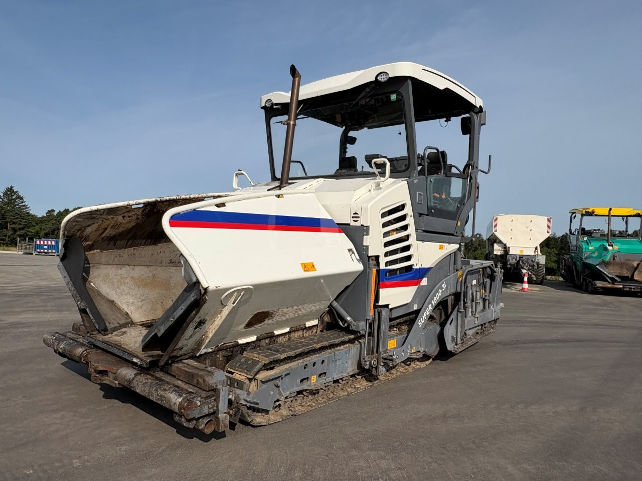 VÖGELE SUPER 1800-3i - Асфальтоукладчик: фото 2 VÖGELE SUPER 1800-3i - Асфальтоукладчик: фото 2