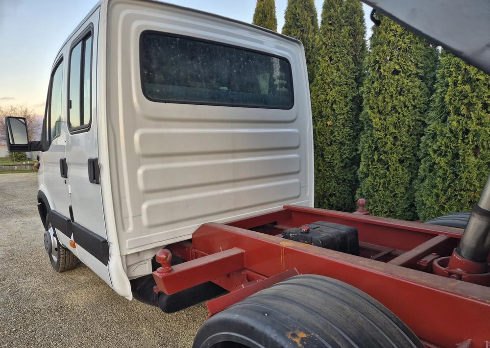 Iveco 35C11 2.8 110KM Zwykła Pompa Brygadówka - Малотоннажный самосвал: фото 4 Iveco 35C11 2.8 110KM Zwykła Pompa Brygadówka - Малотоннажный самосвал: фото 4