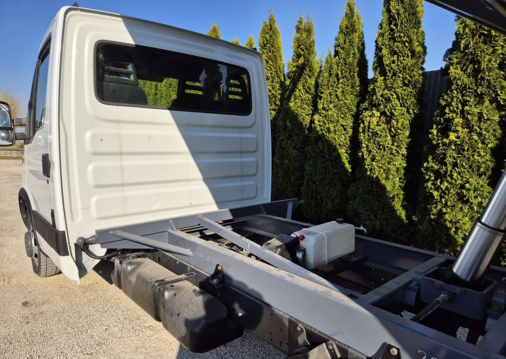 Iveco 35c15 3.0 150KM - Малотоннажный самосвал: фото 5 Iveco 35c15 3.0 150KM - Малотоннажный самосвал: фото 5