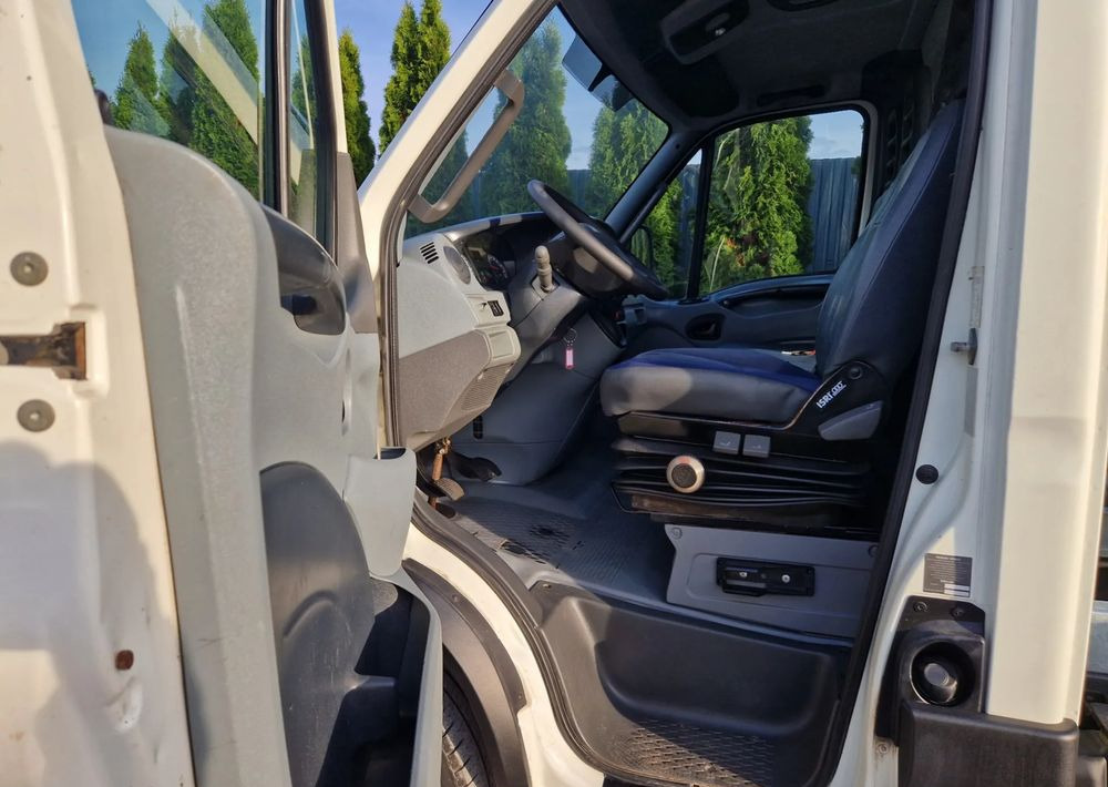 Iveco 65C18 50c15 35c15 3.0 180KM - Малотоннажный самосвал: фото 5 Iveco 65C18 50c15 35c15 3.0 180KM - Малотоннажный самосвал: фото 5