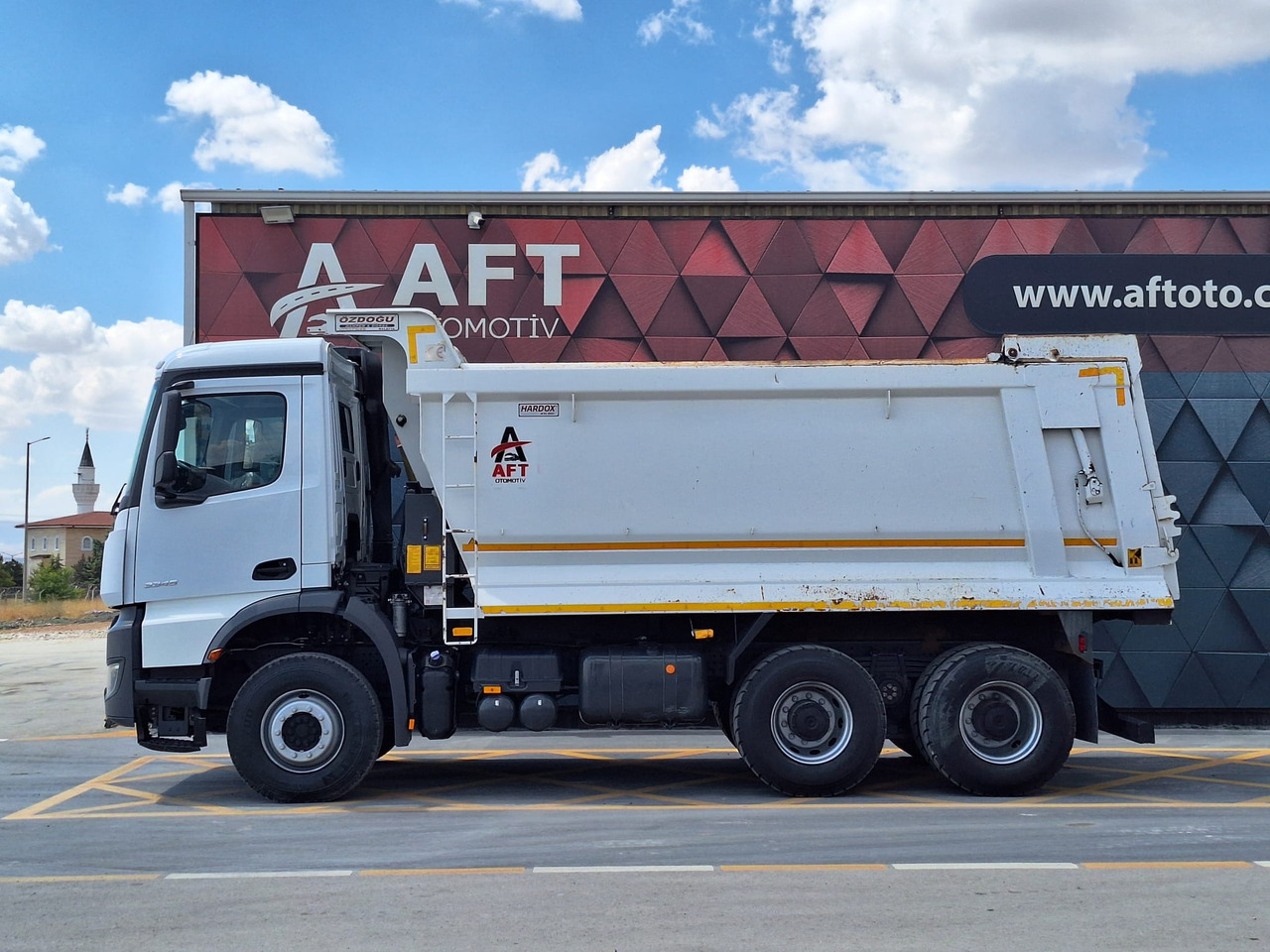 MERCEDES-BENZ AROCS 3345 - Самосвал: фото 5 MERCEDES-BENZ AROCS 3345 - Самосвал: фото 5