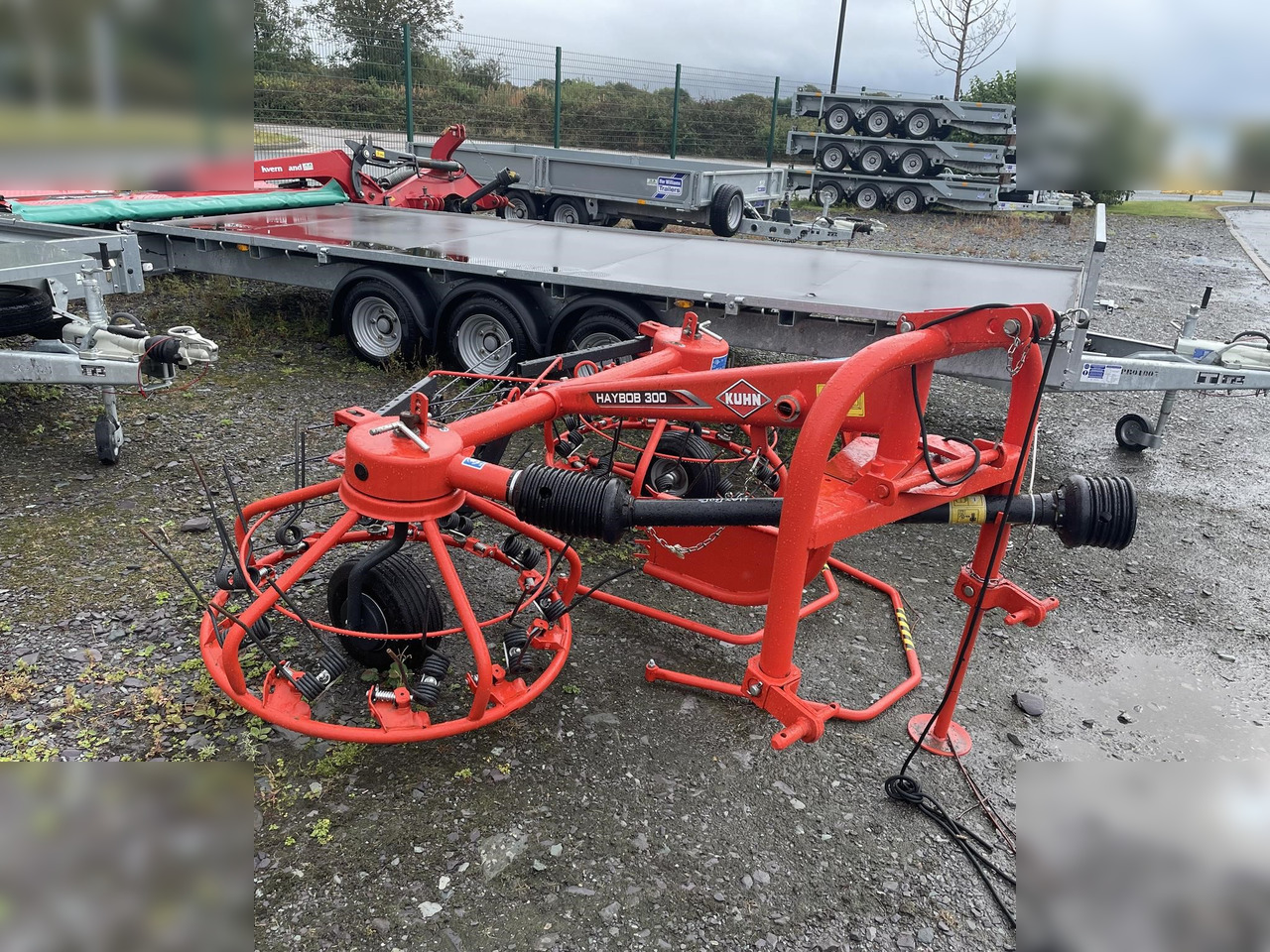 2023 KUHN HAYBOB 300 - Сеноворошилка: фото 2 2023 KUHN HAYBOB 300 - Сеноворошилка: фото 2