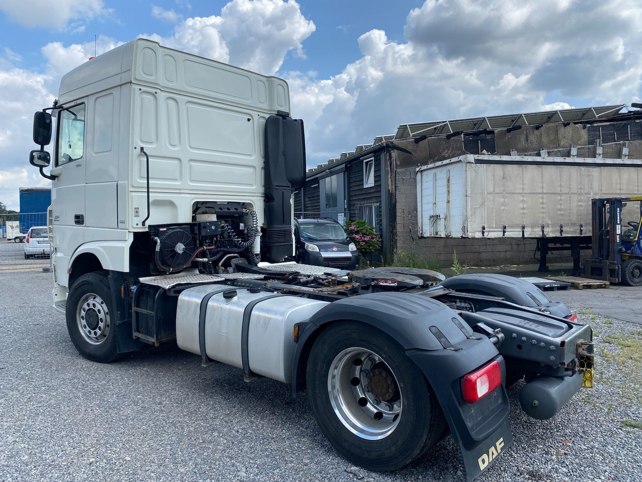DAF XF 510 SC mit Kipphydr. - Тягач: фото 4 DAF XF 510 SC mit Kipphydr. - Тягач: фото 4