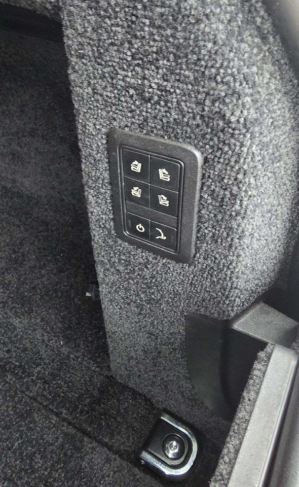 Внедорожник Land Rover Range Rover: фото 18 Внедорожник Land Rover Range Rover: фото 18