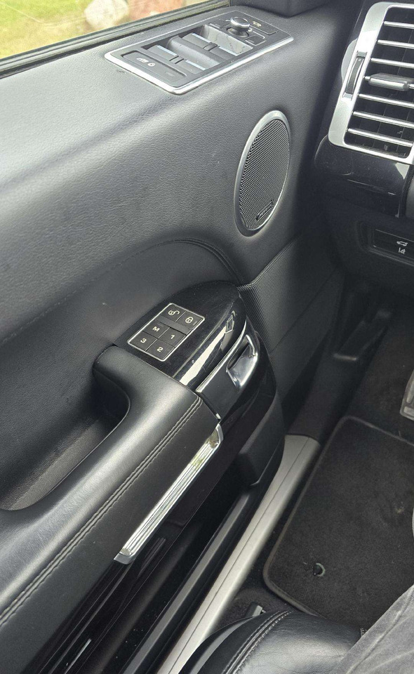 Внедорожник Land Rover Range Rover: фото 9 Внедорожник Land Rover Range Rover: фото 9